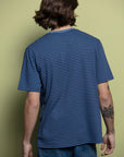 T-shirt com decote redondo e manga curta.